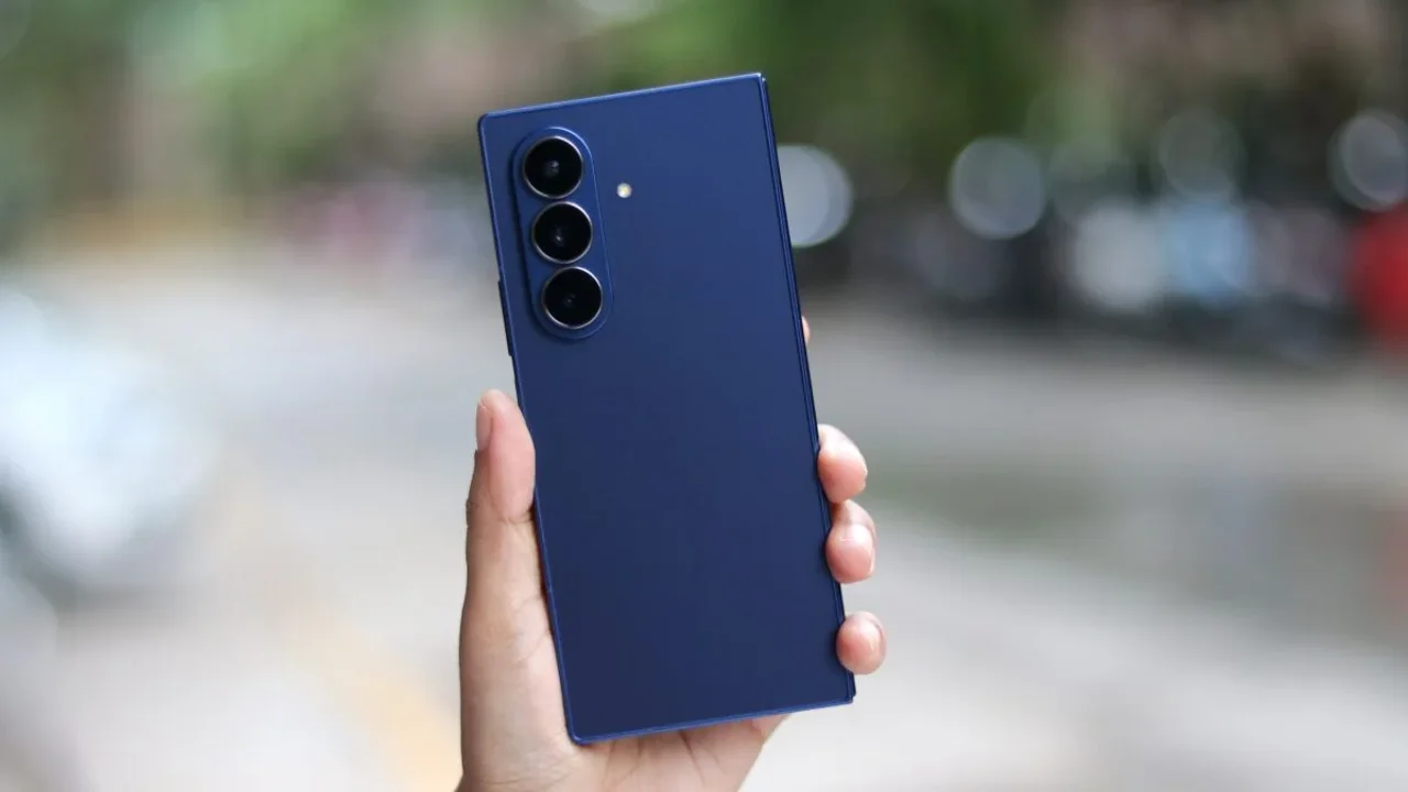 Galaxy Z Fold 8 Ultra’ya Çinli Rakip