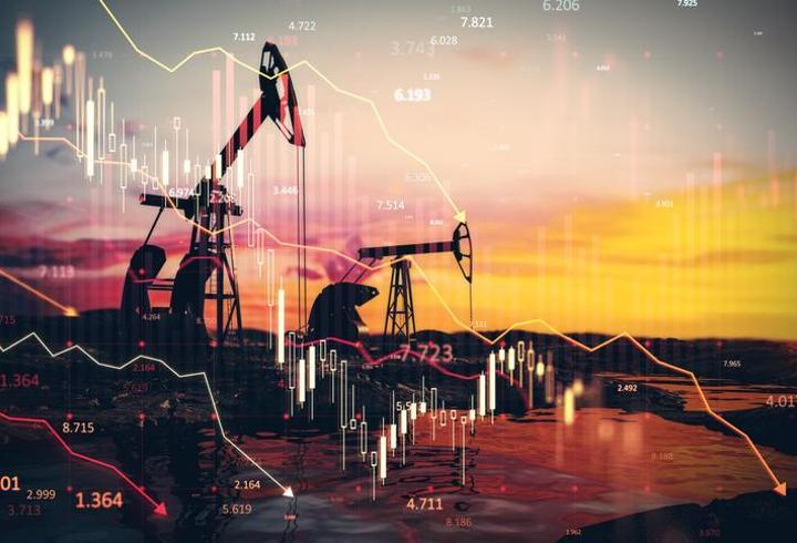 Brent petrol 100 doları aştı: Fiyatlar haftayı yüzde 13 yükselişle kapatıyor