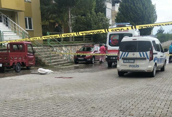 Eski komşusunu tabancayla öldürdü