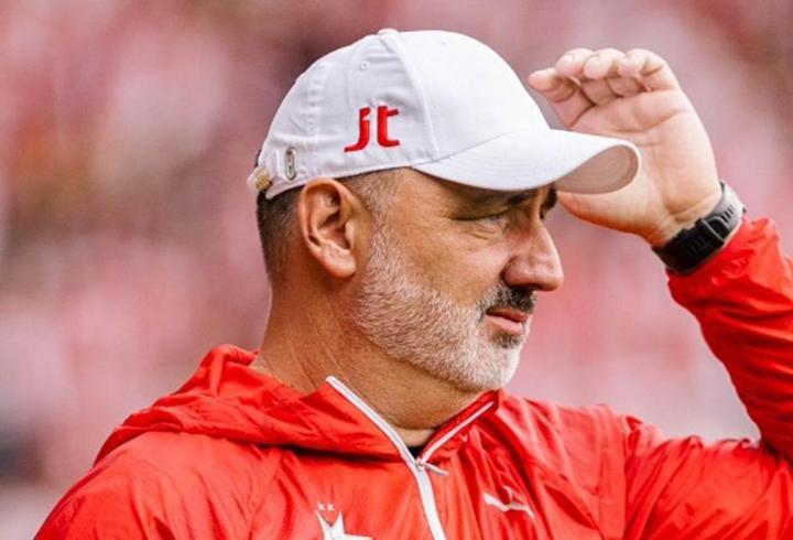 Jindrich Trpisovsky: Fenerbahçe bizim gibi değişimden geçmiş bir ekip