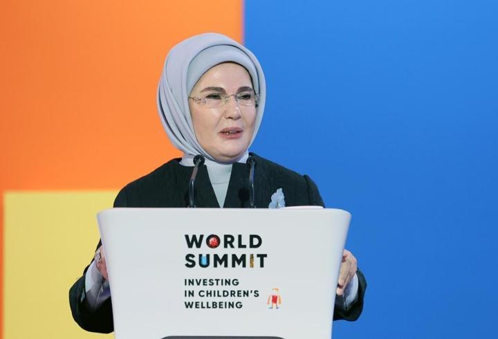 Emine Erdoğan: Savaş bölgelerindeki çocukların sesi olmak insanlık vazifemiz
