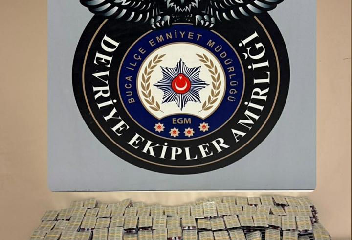 İzmir’de 62 bin 384 sentetik hap ele geçirildi