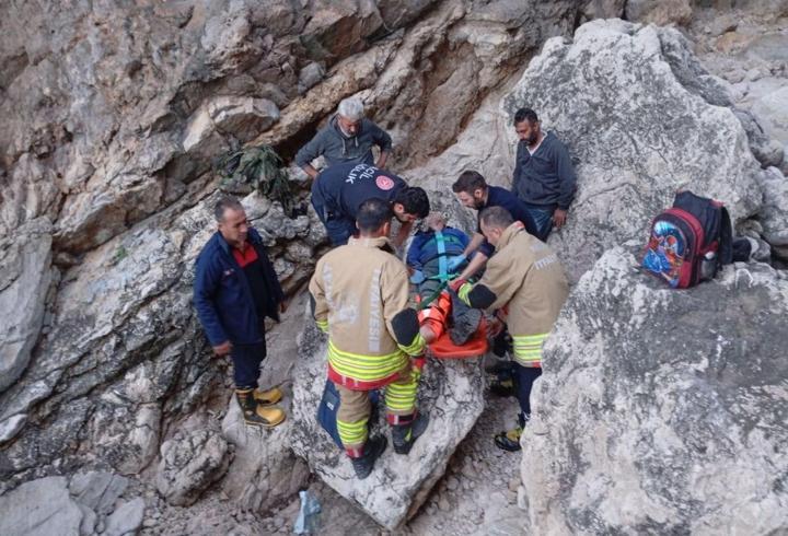 Kayalıklardan düştü: Böyle kurtarıldı