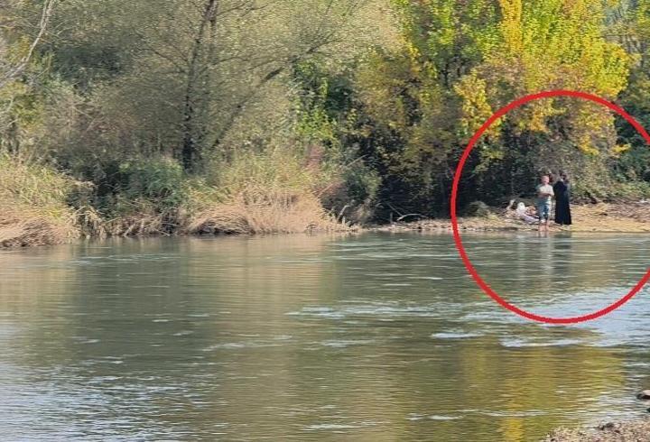 Dicle Nehri’nde su yükselince mahsur kalan 2 kişi kurtarıldı
