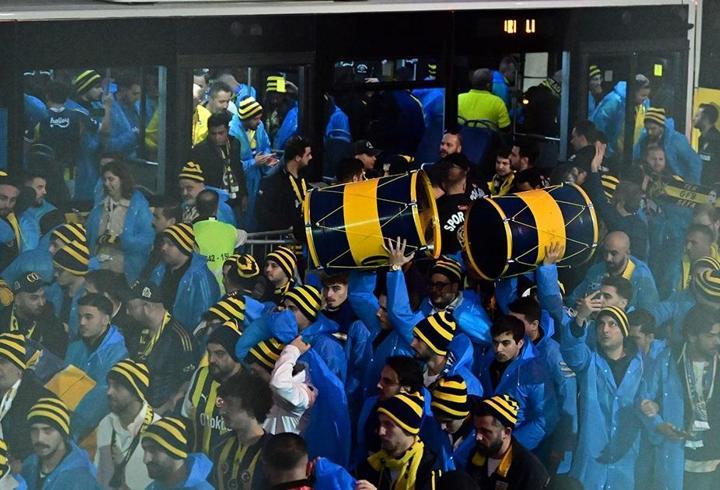 Fenerbahçeli taraftarlar, RAMS Park’ta