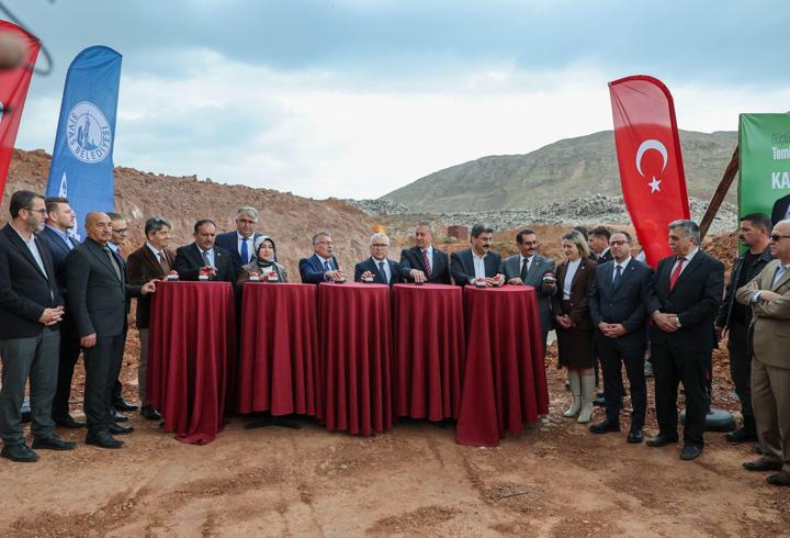 Sivas'ta Katı Atık Düzenli Depolama Alanı'nın temeli atıldı