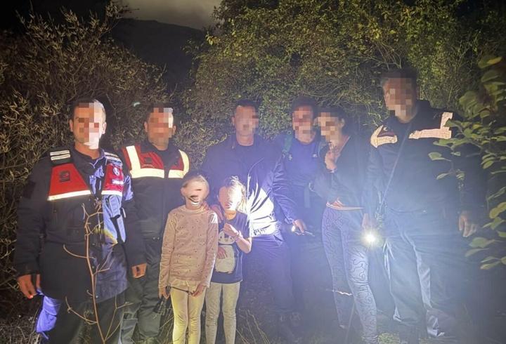 Ormanda kaybolan Alman aileyi jandarma buldu