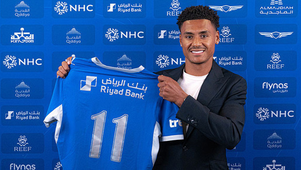Al Hilal, Ollie Watkins'i renklerine bağladı!