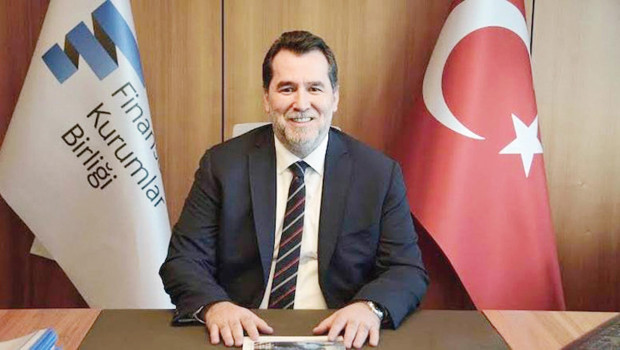 Fon soruşturmasında adı geçiyordu... Aracında ölü bulundu