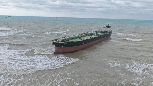 Sarıyer’de sürüklenen tanker havadan görüntülendi