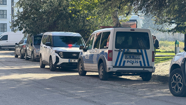 Eskişehir'de şüpheli ölüm: Öğretmenevi müdür yardımcısı evinde ölü bulundu