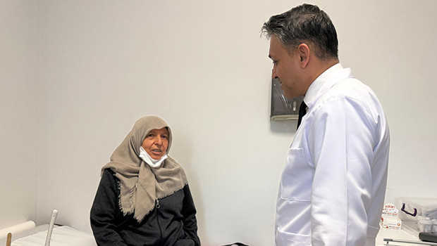 1 yıllık şişkinlik şikayetinin altından dev kitle çıktı: Sinsi tehlikeye 4 saatlik operasyon