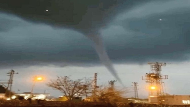 Antalya’da hortum kâbusu; 4 ölü 1 yaralı… Önüne geleni yutup geçti