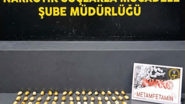 Havalimanında şüpheli yolcunun midesinden 322 gram metamfetamin çıktı