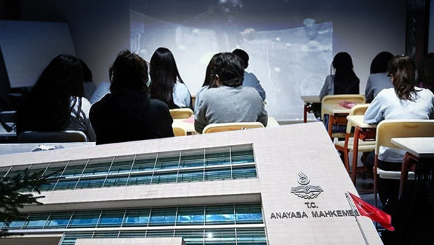 İki lise öğrencisi AYM'ye başvurdu