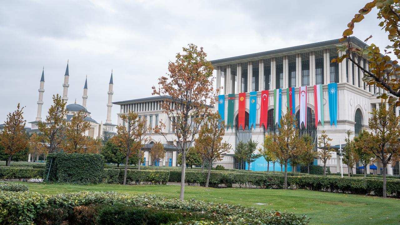Burhanettin Duran: Daha güçlü bir Türk dünyası için çalışıyoruz